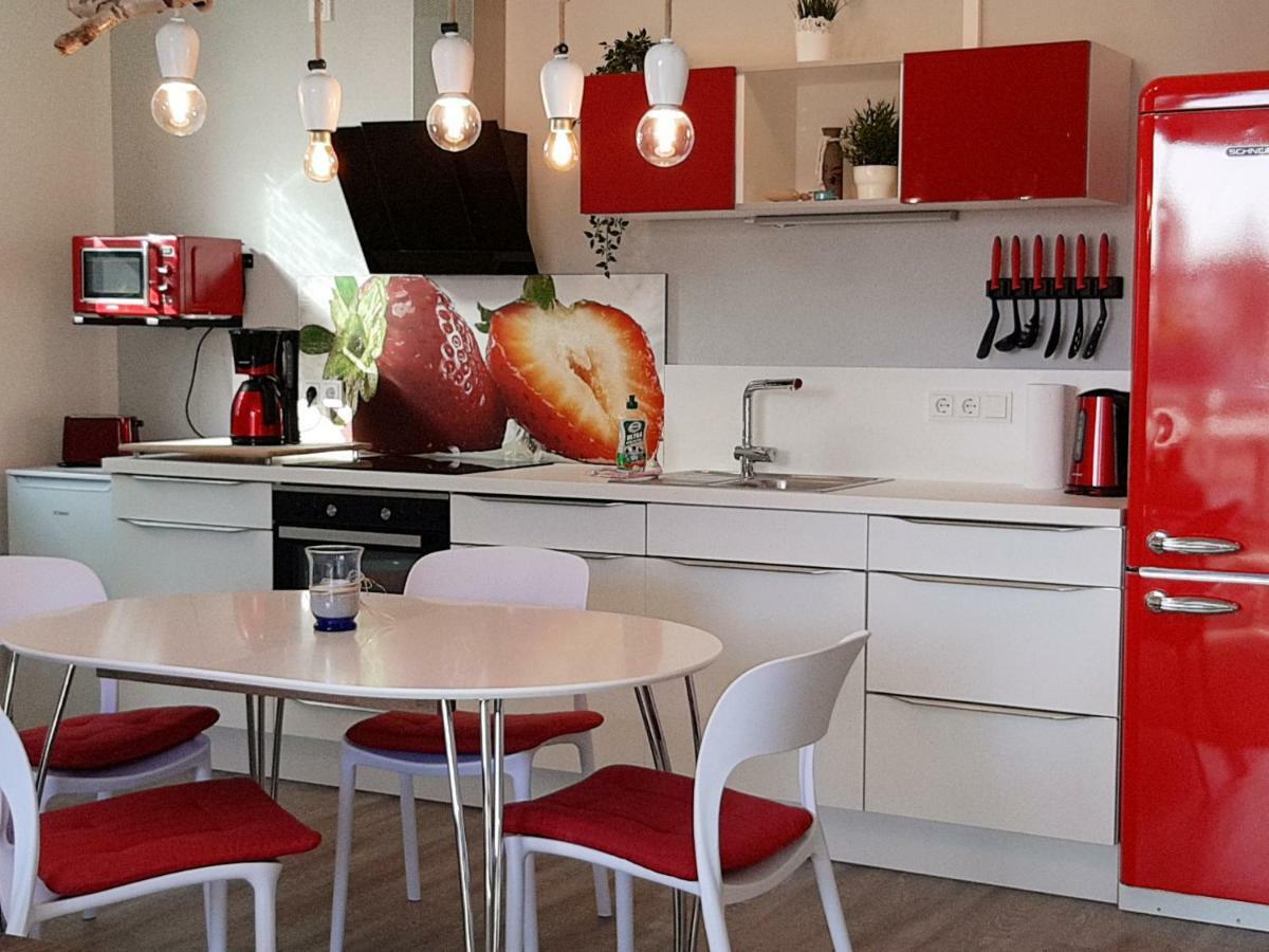 Ferienwohnung Strandraeuber Glowe Exterior foto